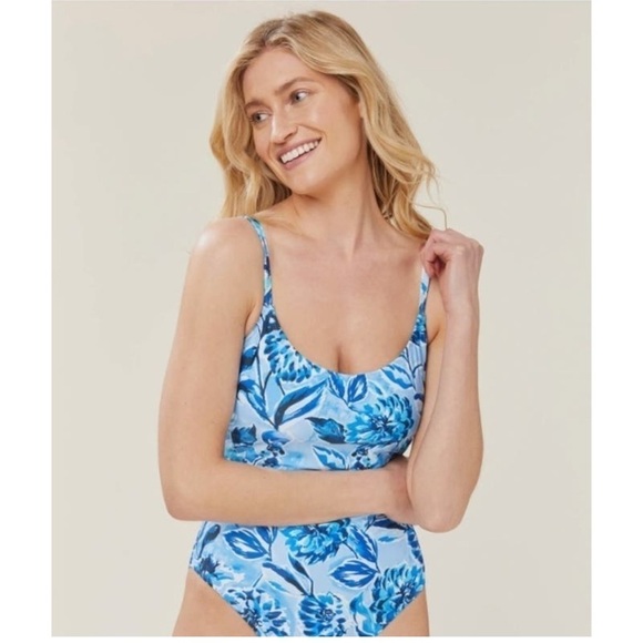 ANDIE The Baia One Piece In Blue Floral - Picture 2 of 6